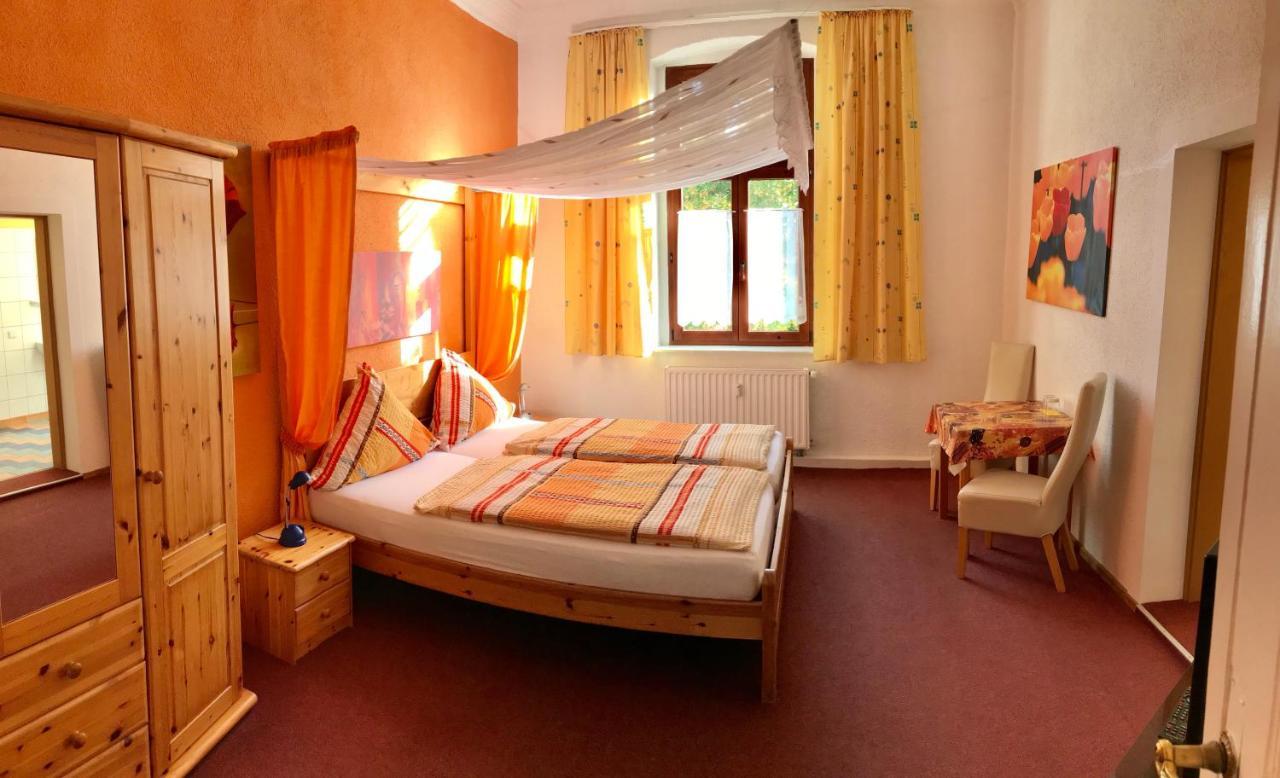 Hotel Pension Holzhausen à Quedlinbourg Extérieur photo